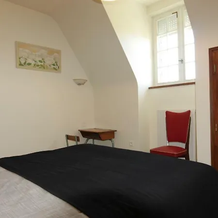 La Demeure Du Castel Bed & Breakfast *