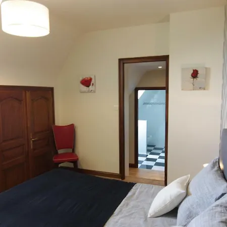 Bed & Breakfast La Demeure Du Castel