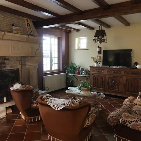 La Demeure Du Castel Bed & Breakfast